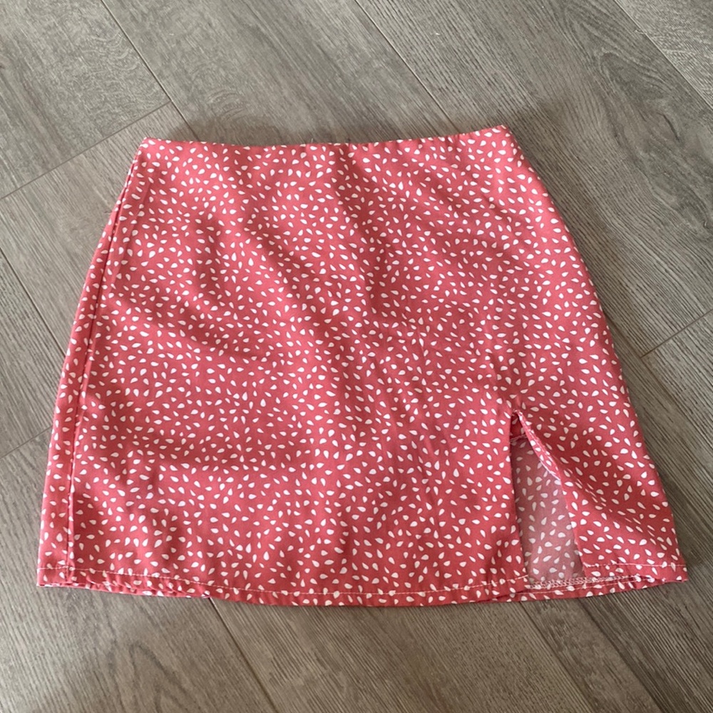 shein dusty pink fitted mini skirt, size xs (fits a small). open to offers.